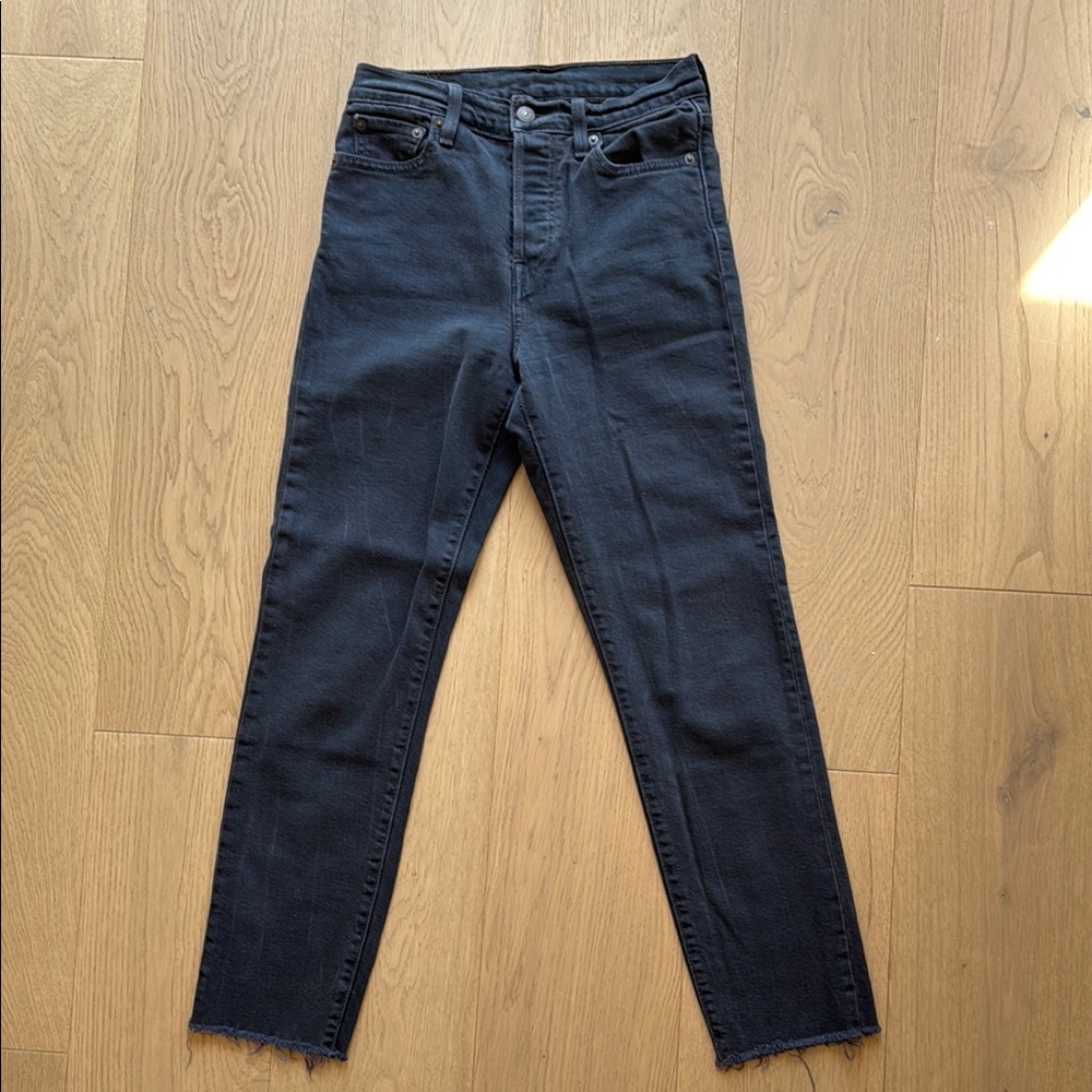 Levis Women's Black Jeans